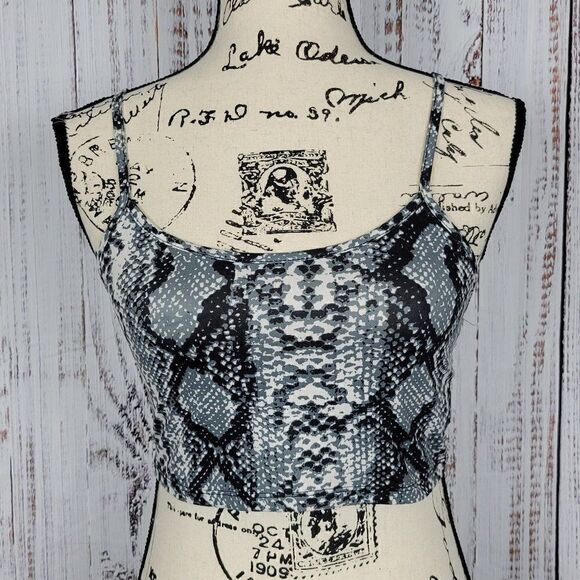 SHEIN Black Grey & White Snakeskin Medium Animal Print Sexy Cropped Tank Top - Picture 2 of 4